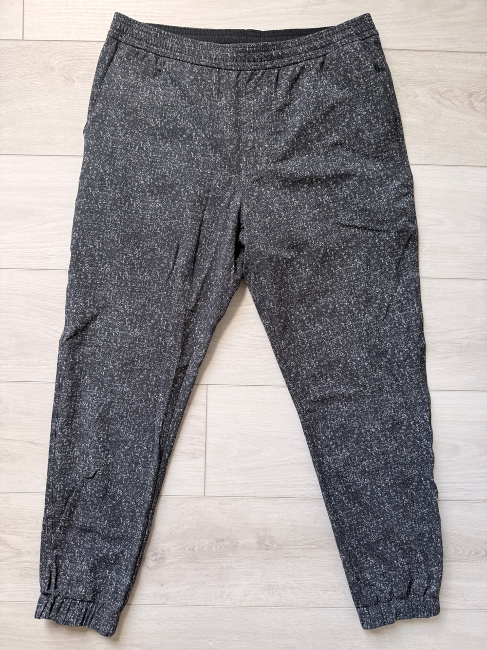 Outdoor Voices - Speckled Joggers - Size Medium